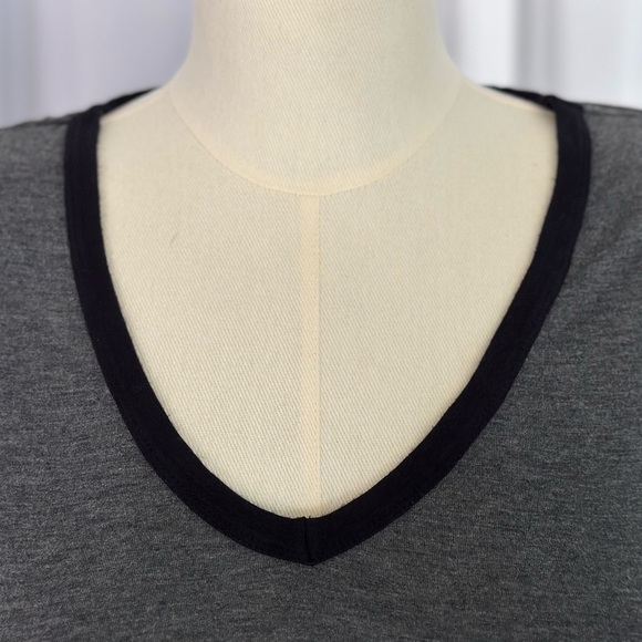Betsey Johnson Gray Sleeveless Criss-Cross Open Back Fitted Muscle Tee (732) - Picture 6 of 10